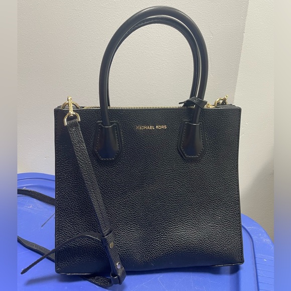 EUC Michael Kors Black Leather Mini Mercer Tote Clean - Picture 3 of 12